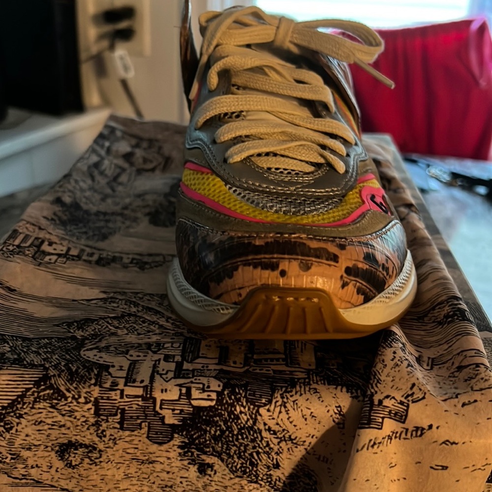 gucci brand
